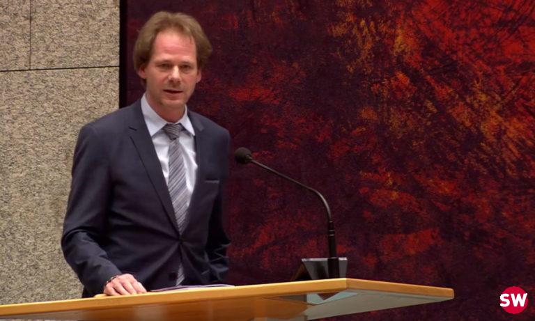 GroenLinks-kamerlid Bart Snels onthult weer een belastingvrijstelling voor de luchtvaartsector (foto: screenshot Debat Gemist)